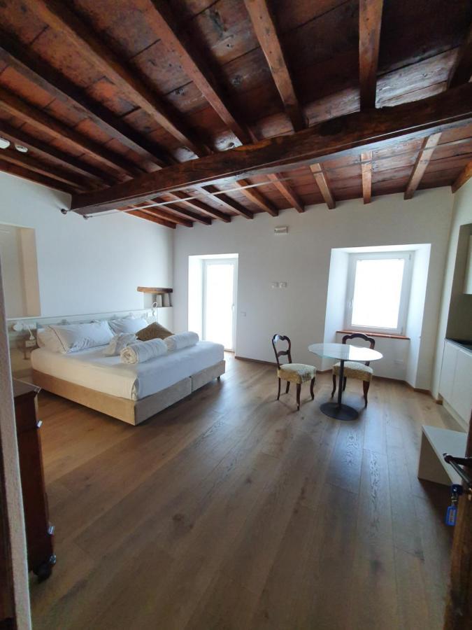 Casa Castagna 1620 Bed & Breakfast Mergozzo Ngoại thất bức ảnh